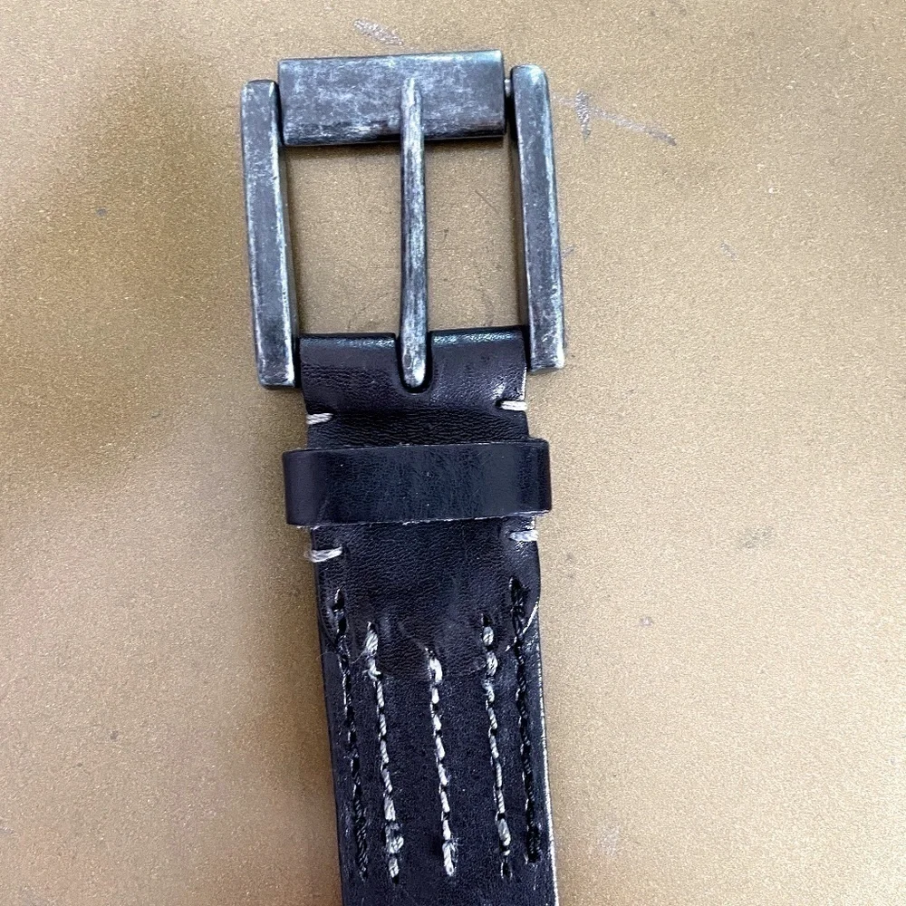 Vintage Black Leather w/gunmetal gray buckle belt